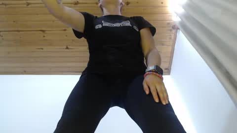 Snapshot of milf_valeria chatting on 05/29/26, 05:44 Valeria online show from 05/29/26, 05:44
