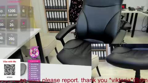 Snapshot of milf_viktoria chatting on 05/28/26, 10:23 Viktoria online show from 05/28/26, 10:23