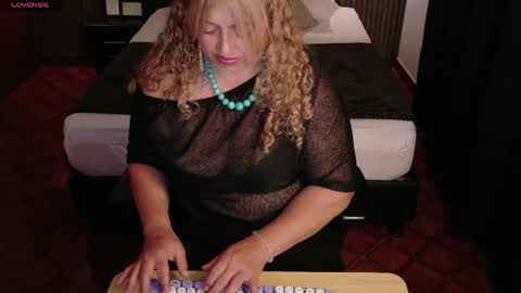  Arlet  online show from 04/15/26, 01:07