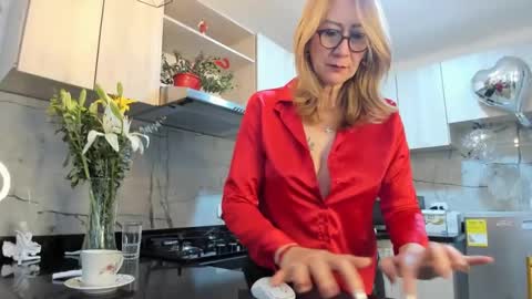 ASHLEY online show from 01/26/25, 04:51