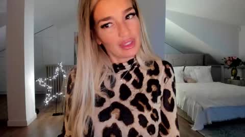 Ingrid online show from 12/19/25, 12:50