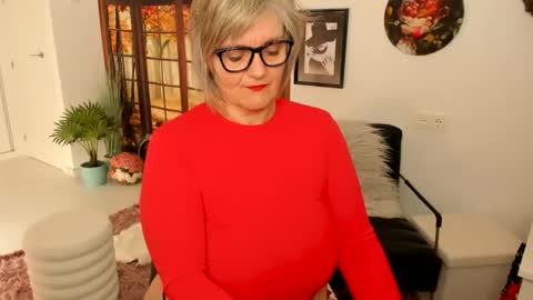 MilfElla online show from 02/27/25, 10:15