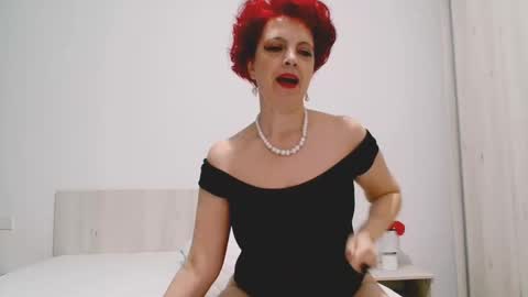 Snapshot of milffsupreme chatting on 12/12/24, 03:37 Milfsupreme online show from 12/12/24, 03:37