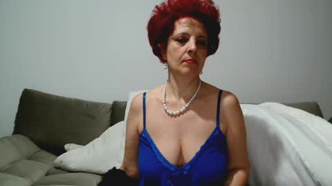 Snapshot of milffsupreme chatting on 01/16/25, 08:57 Milfsupreme online show from 01/16/25, 08:57