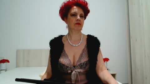 Snapshot of milffsupreme chatting on 03/01/25, 03:49 Milfsupreme online show from 03/01/25, 03:49