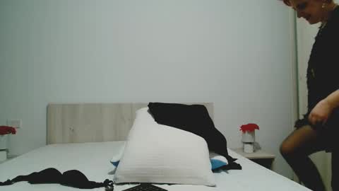 Snapshot of milffsupreme chatting on 03/05/25, 03:51 Milfsupreme online show from 03/05/25, 03:51