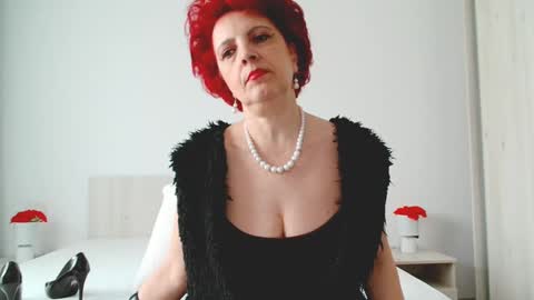 Snapshot of milffsupreme chatting on 03/11/25, 12:28 Milfsupreme online show from 03/11/25, 12:28