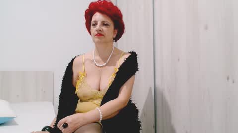 Milfsupreme online show from 11/12/25, 01:44