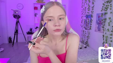 Milia online show from 12/19/24, 10:32