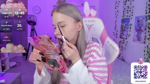 Milia online show from 12/22/24, 01:23