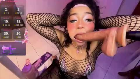 milikitt online show from 11/28/25, 05:10