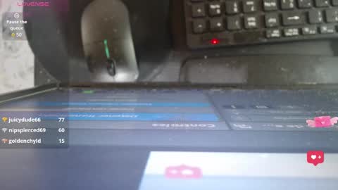 Snapshot of milk_little4u chatting on 02/25/25, 06:36 luci online show from 02/25/25, 06:36
