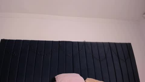 milk_rain online show from 02/06/26, 12:19