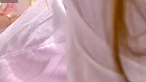 milkamilf online show from 06/10/26, 10:52