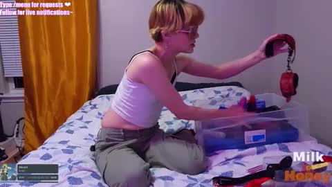 MilkandHoney online show from 11/09/25, 02:10