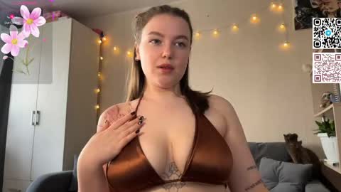 KiteNext stream  0300-0900UTS5 online show from 04/19/26, 02:55