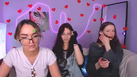 Mila online show from 02/18/26, 08:27