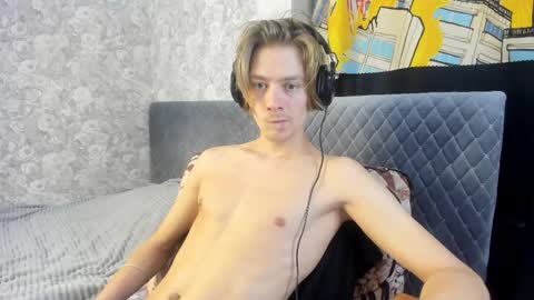 Snapshot of milkiwy chatting on 09/25/25, 07:12 Isaac online show from 09/25/25, 07:12