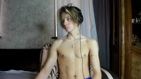 Snapshot of milkiwy chatting on 11/05/25, 07:08 Isaac online show from 11/05/25, 07:08