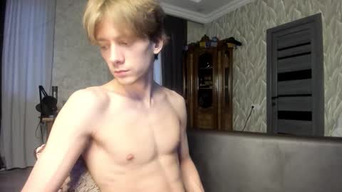 Isaac online show from 02/15/26, 04:31