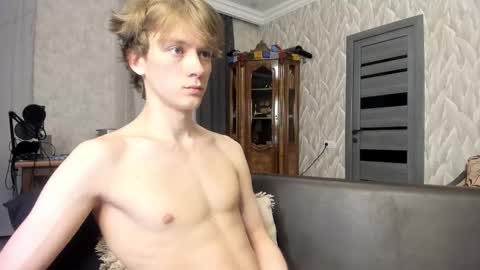 Isaac online show from 02/25/26, 07:34