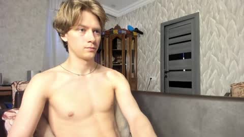 Snapshot of milkiwy chatting on 06/05/26, 02:07 Isaac online show from 06/05/26, 02:07