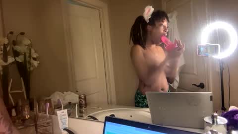 milkmarie online show from 11/24/25, 05:23