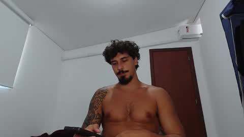 milkoffee online show from 02/11/26, 01:49