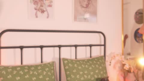 milky_0 online show from 01/05/26, 07:06