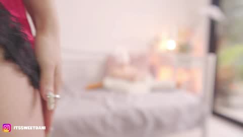 milky_0 online show from 04/01/26, 08:06