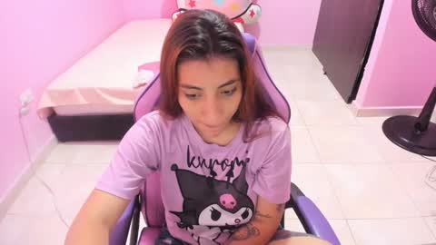 Snapshot of milky__boobs69 chatting on 11/15/25, 12:13 vale online show from 11/15/25, 12:13