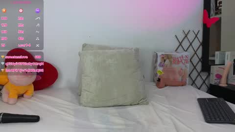 Snapshot of milky__boy_ chatting on 03/10/25, 06:38 H A R O L D online show from 03/10/25, 06:38