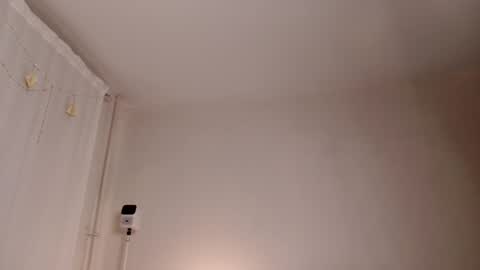 milky__way_ online show from 12/27/24, 04:32