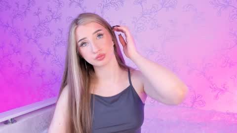 Vivian online show from 12/02/24, 11:23