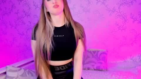 Vivian online show from 12/26/24, 05:26