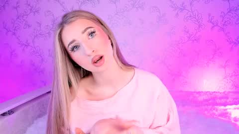 Vivian online show from 01/10/25, 08:18