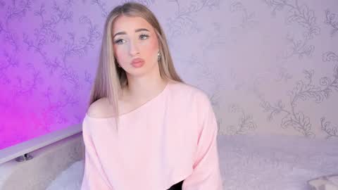 Vivian online show from 01/11/25, 11:45