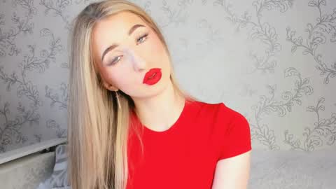 Vivian online show from 01/18/25, 05:41