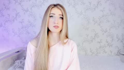 Vivian online show from 02/20/25, 07:12