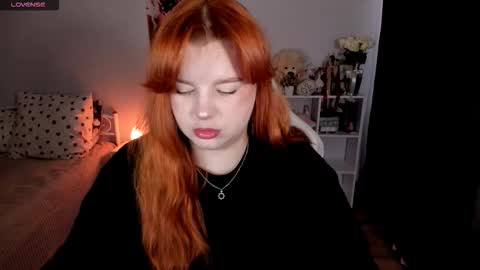 Lisa online show from 11/19/25, 06:02