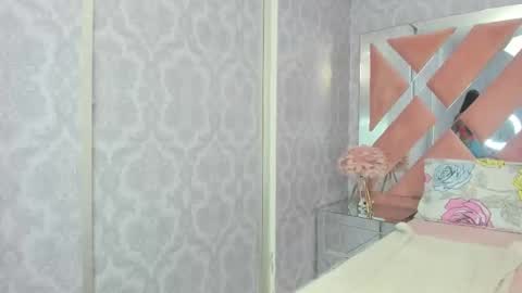 Sofia  online show from 11/22/25, 07:35