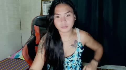 Snapshot of milkycumnel23 chatting on 06/22/26, 04:59 NEL 23 online show from 06/22/26, 04:59