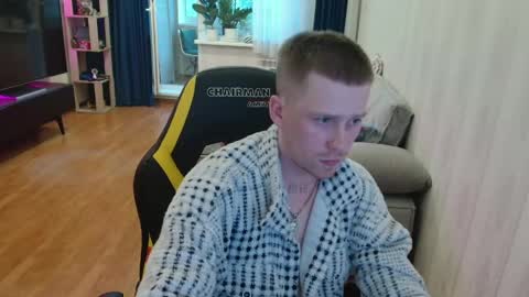 Snapshot of milkyfap chatting on 05/27/26, 05:21 Mark and Elsa online show from 05/27/26, 05:21
