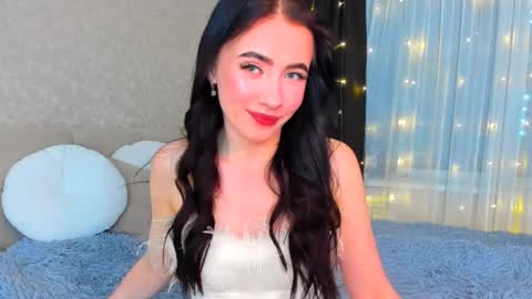 milla moore online show from 11/30/25, 05:17