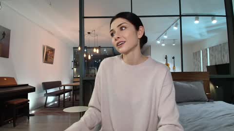 milla bella online show from 03/10/26, 07:41