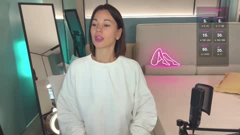 Mila online show from 02/18/25, 10:25