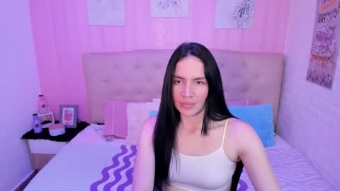 Mila online show from 09/29/25, 07:08