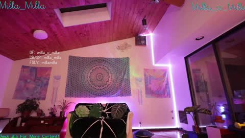 milla_milla online show from 01/10/25, 12:36