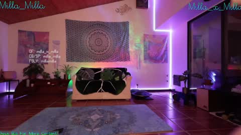 milla_milla online show from 01/23/25, 01:19