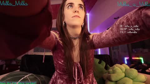 milla_milla online show from 01/30/25, 04:37